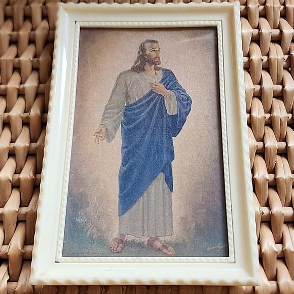 Vintage Celluloid Frame with Vintage Print of Jesus - Picture 1 of 6